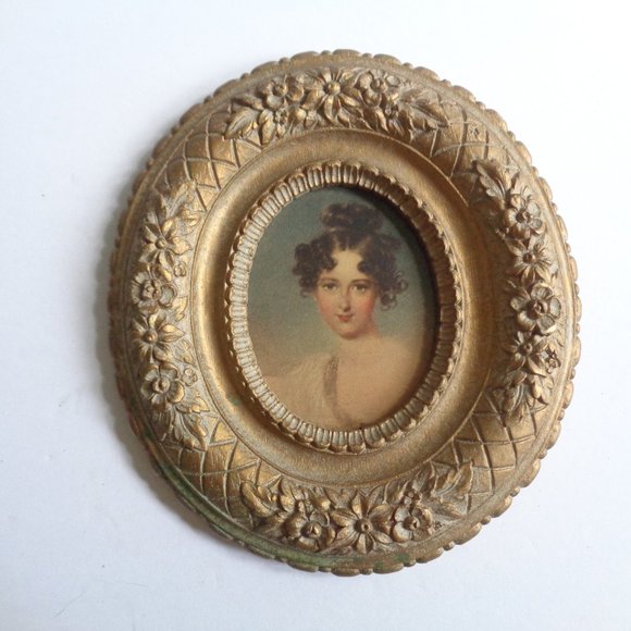 Vintage Syroco Elizabethan Lady Portrait